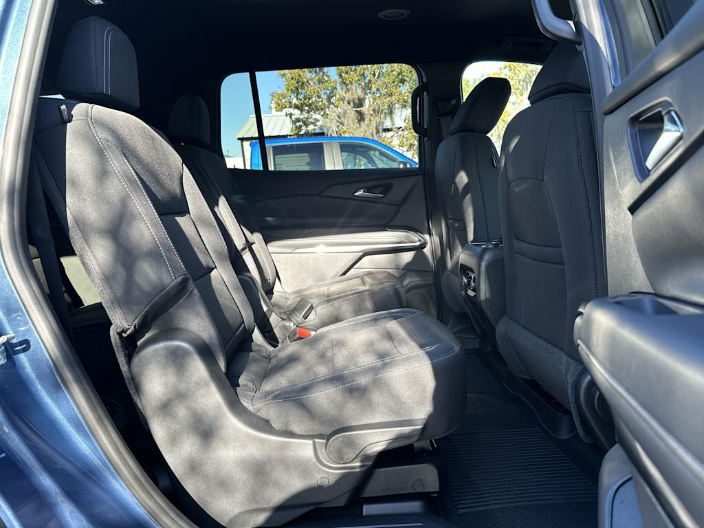 Thumbnail: 2026 Chevrolet Traverse - 24