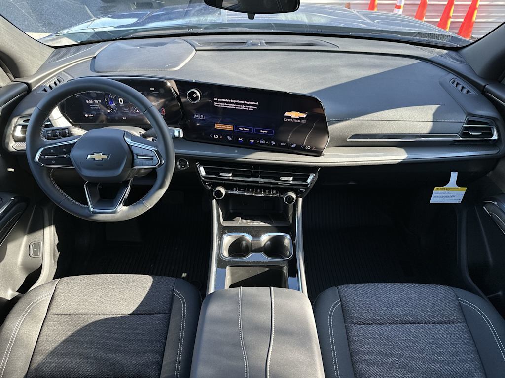 Thumbnail: 2026 Chevrolet Traverse - 2