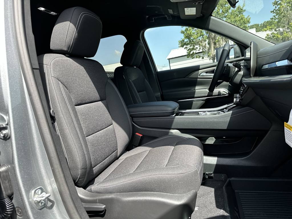 Thumbnail: 2026 Chevrolet Traverse - 26