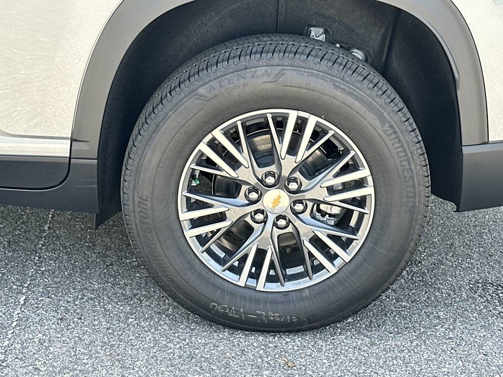 Thumbnail: 2026 Chevrolet Traverse - 7
