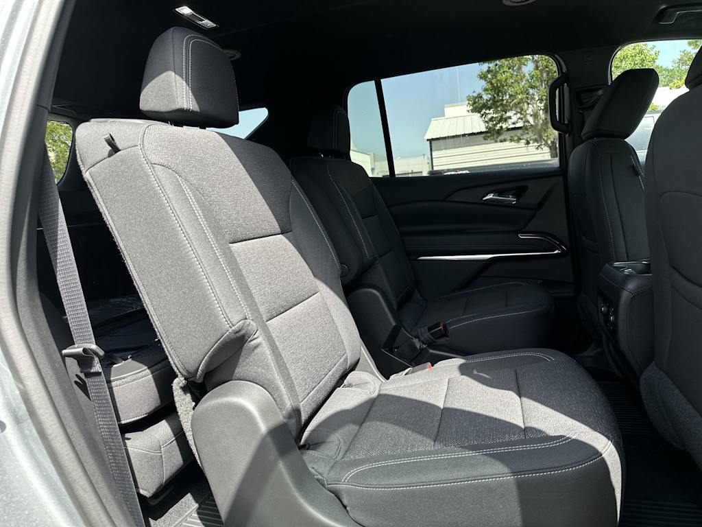 Thumbnail: 2026 Chevrolet Traverse - 25