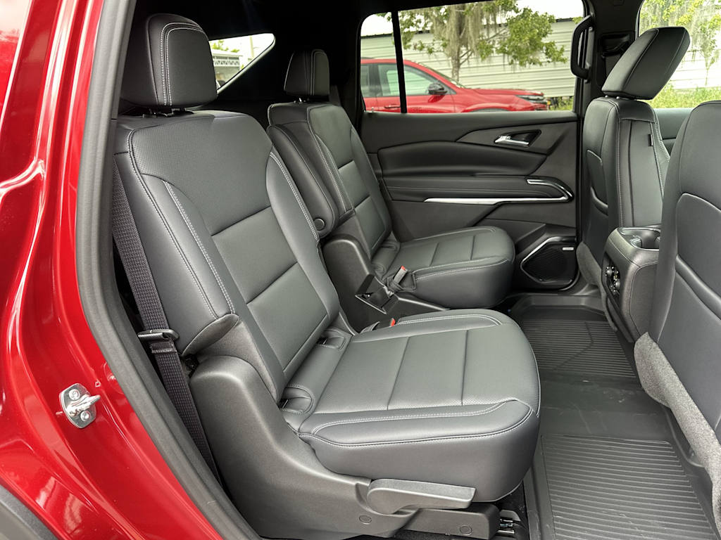 Thumbnail: 2027 Chevrolet Traverse - 23