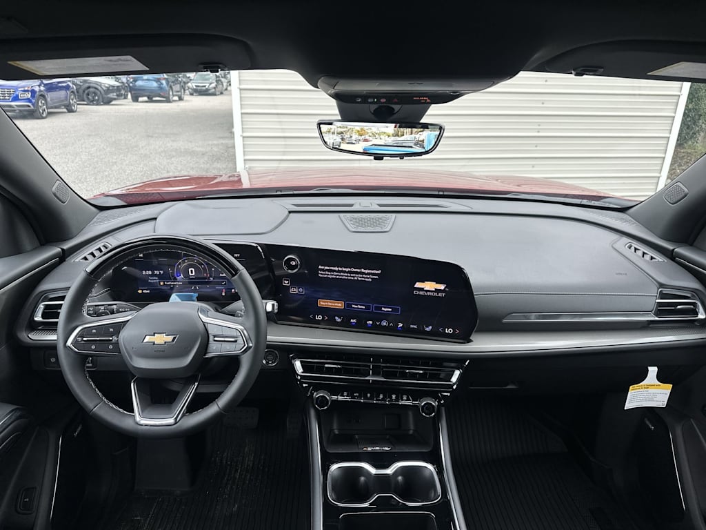 Thumbnail: 2027 Chevrolet Traverse - 2