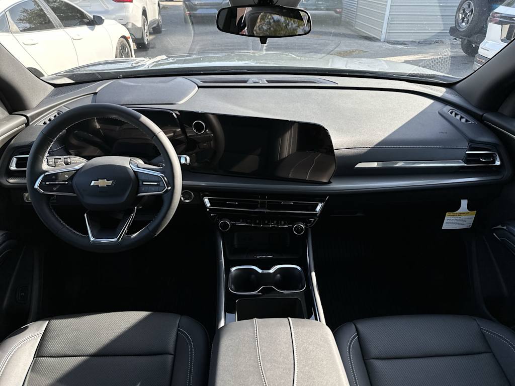Thumbnail: 2026 Chevrolet Traverse - 2