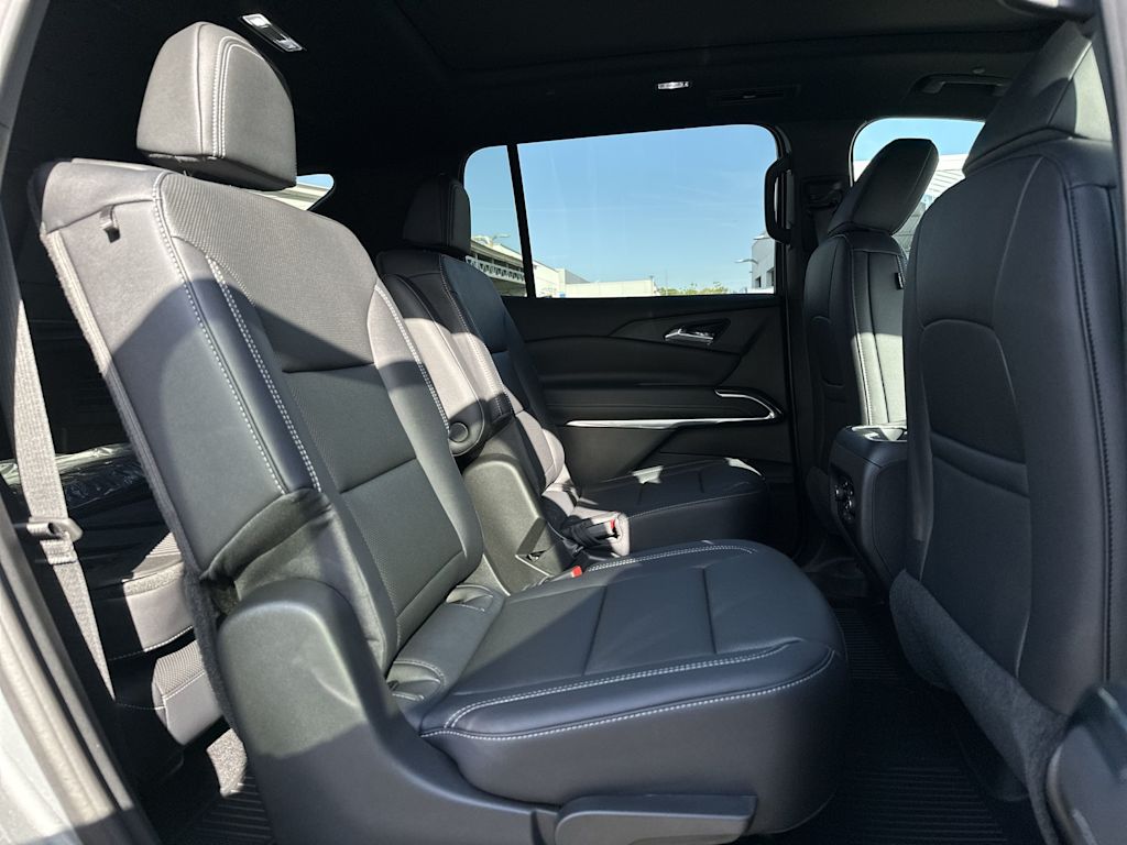 Thumbnail: 2026 Chevrolet Traverse - 23