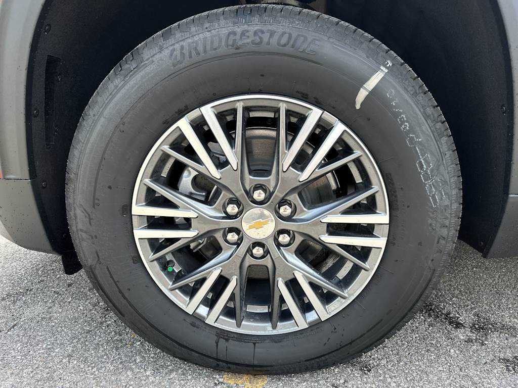 Thumbnail: 2026 Chevrolet Traverse - 8