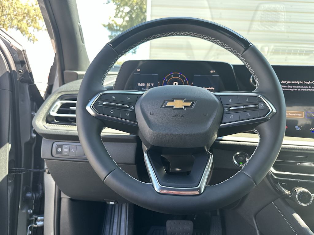 Thumbnail: 2027 Chevrolet Traverse - 10