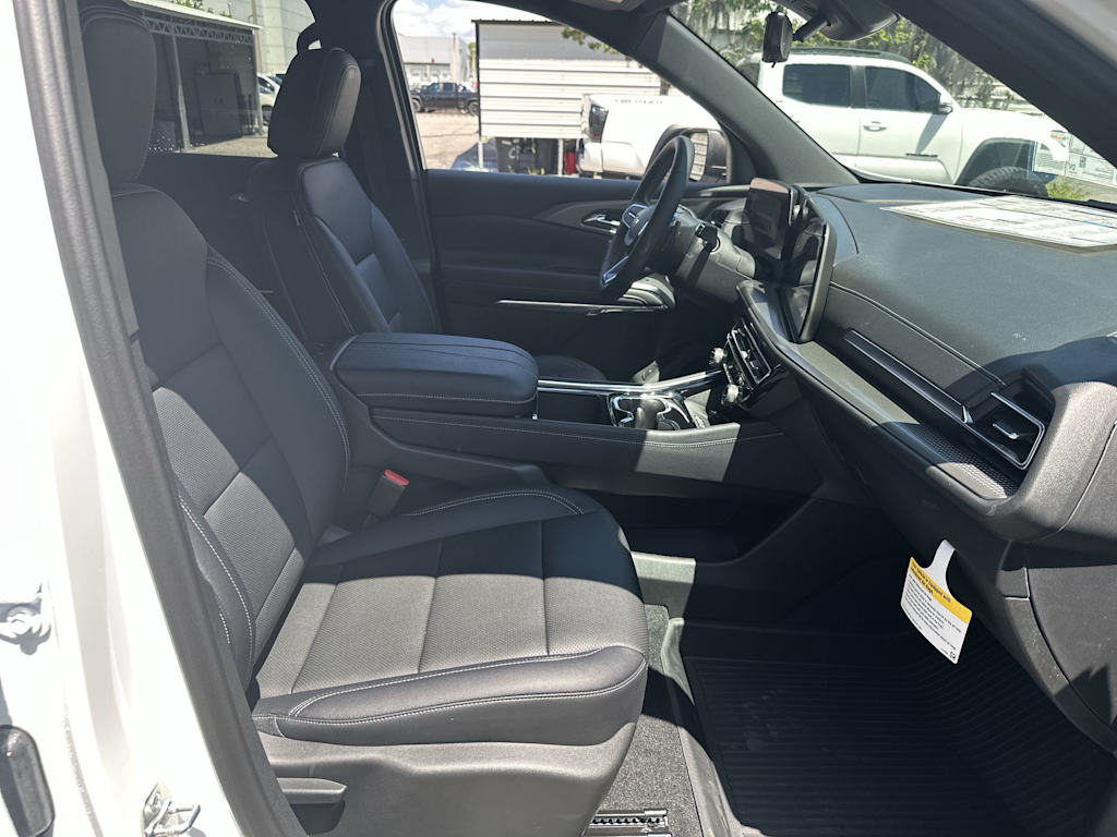 Thumbnail: 2026 Chevrolet Traverse - 24