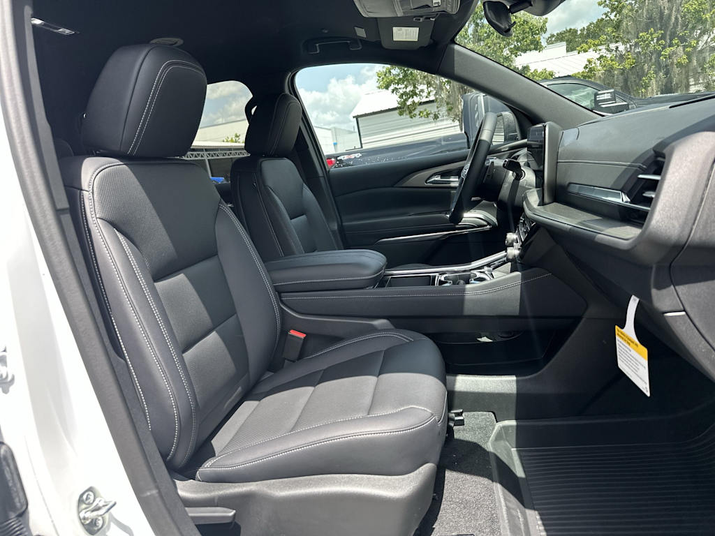 Thumbnail: 2026 Chevrolet Traverse - 24