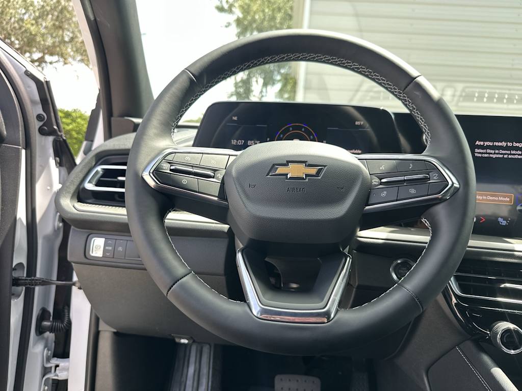 Thumbnail: 2026 Chevrolet Traverse - 10
