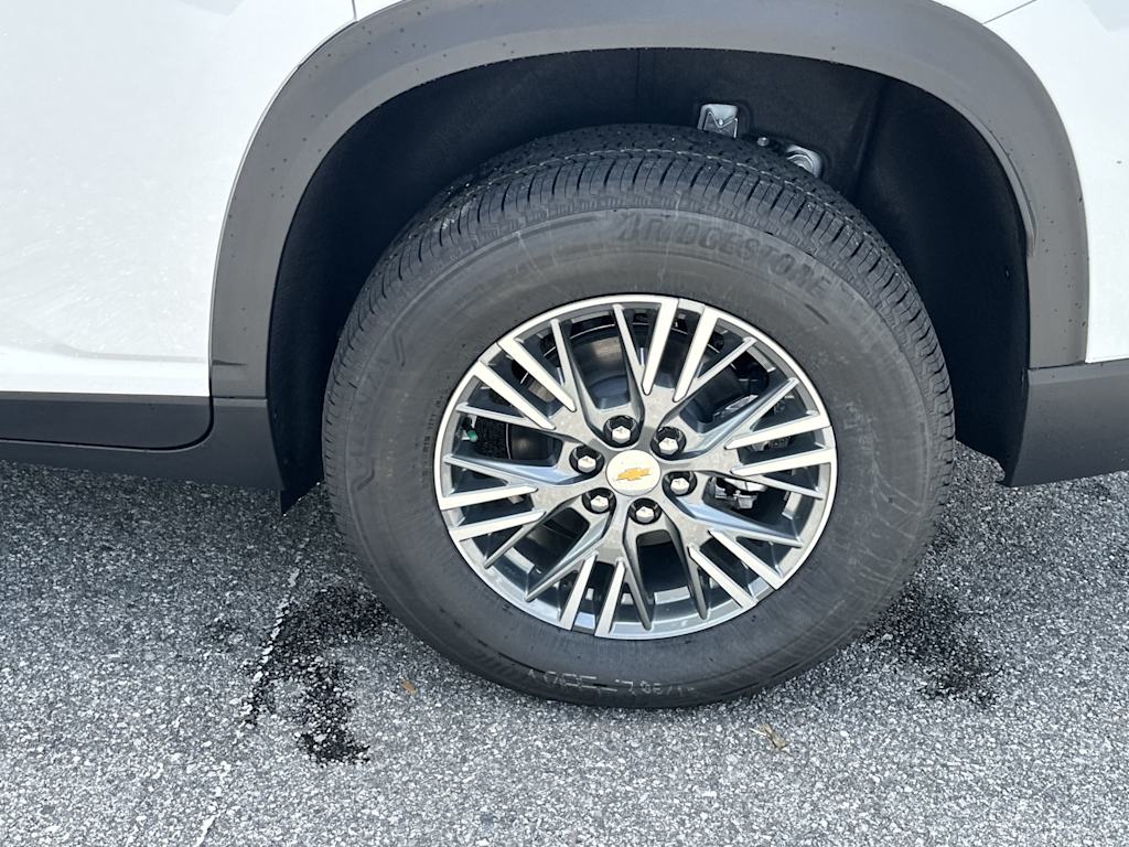 Thumbnail: 2026 Chevrolet Traverse - 8