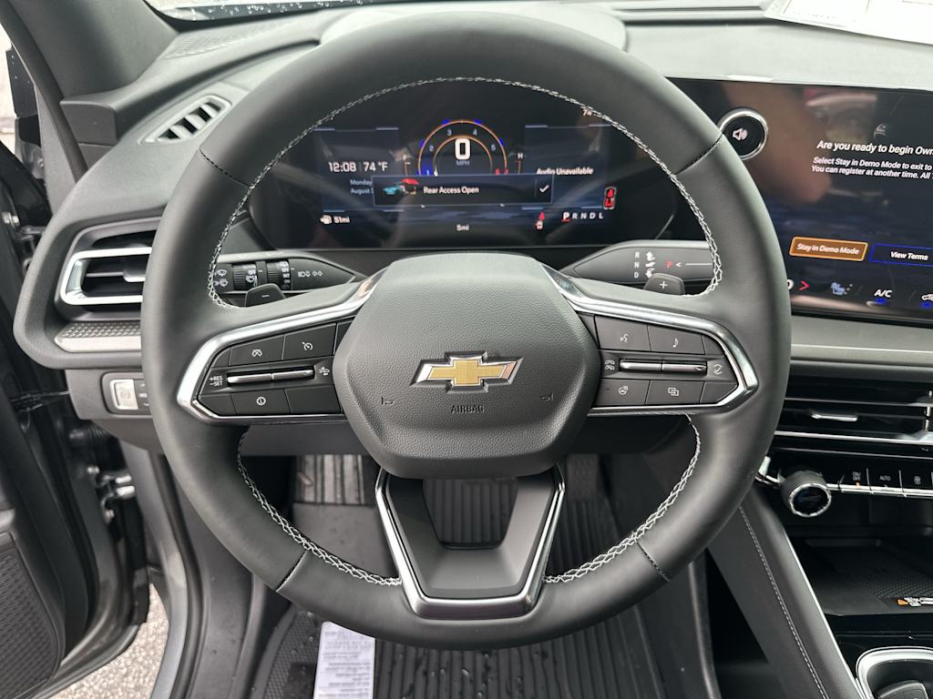 Thumbnail: 2026 Chevrolet Traverse - 10