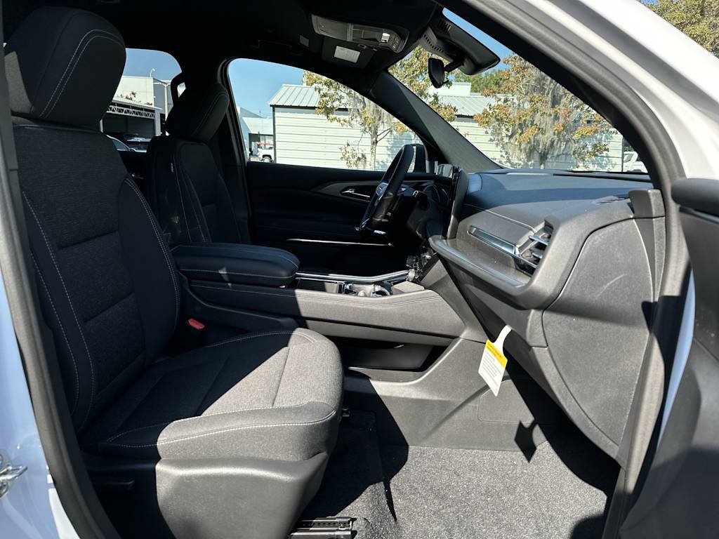 Thumbnail: 2026 Chevrolet Traverse - 25