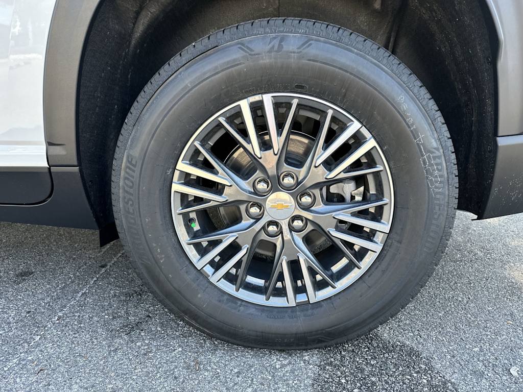 Thumbnail: 2026 Chevrolet Traverse - 8