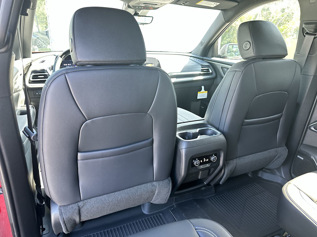 Thumbnail: 2027 Chevrolet Traverse - 23