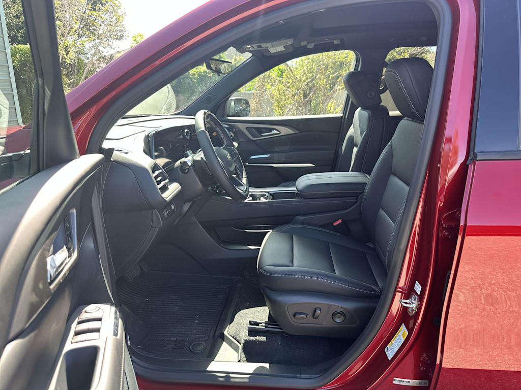 Thumbnail: 2027 Chevrolet Traverse - 11