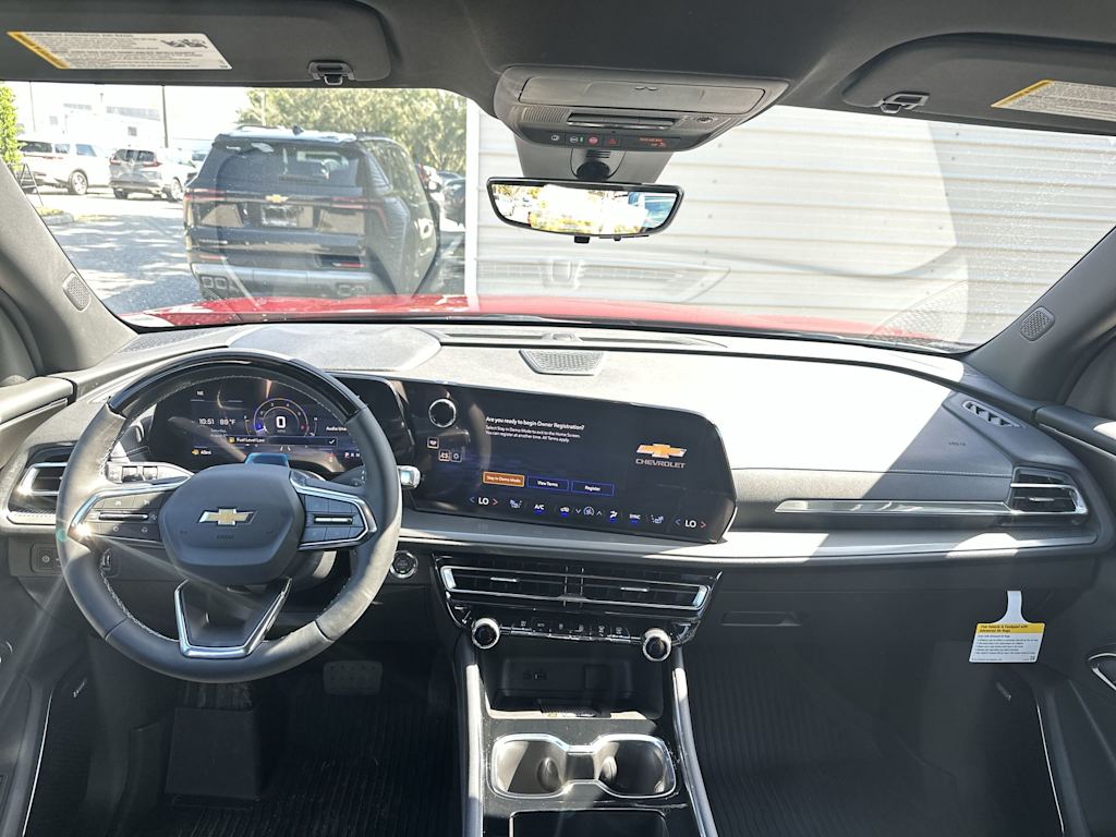 Thumbnail: 2027 Chevrolet Traverse - 2