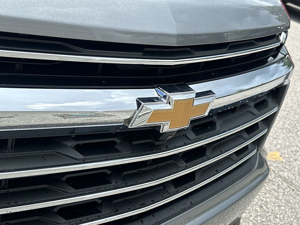 Thumbnail: 2027 Chevrolet Traverse - 7