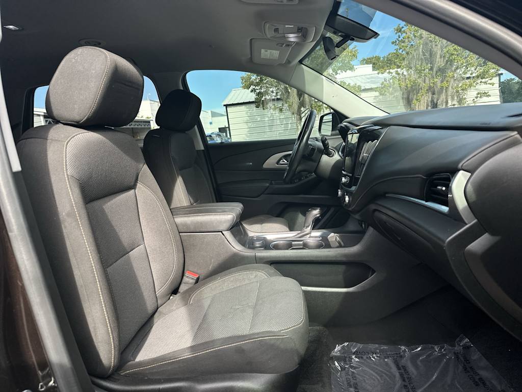 Thumbnail: 2019 Chevrolet Traverse - 26