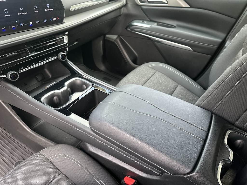Thumbnail: 2025 Chevrolet Traverse - 15
