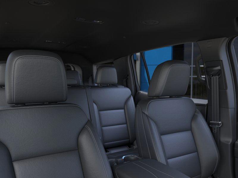 2025 Chevrolet Traverse LT 24