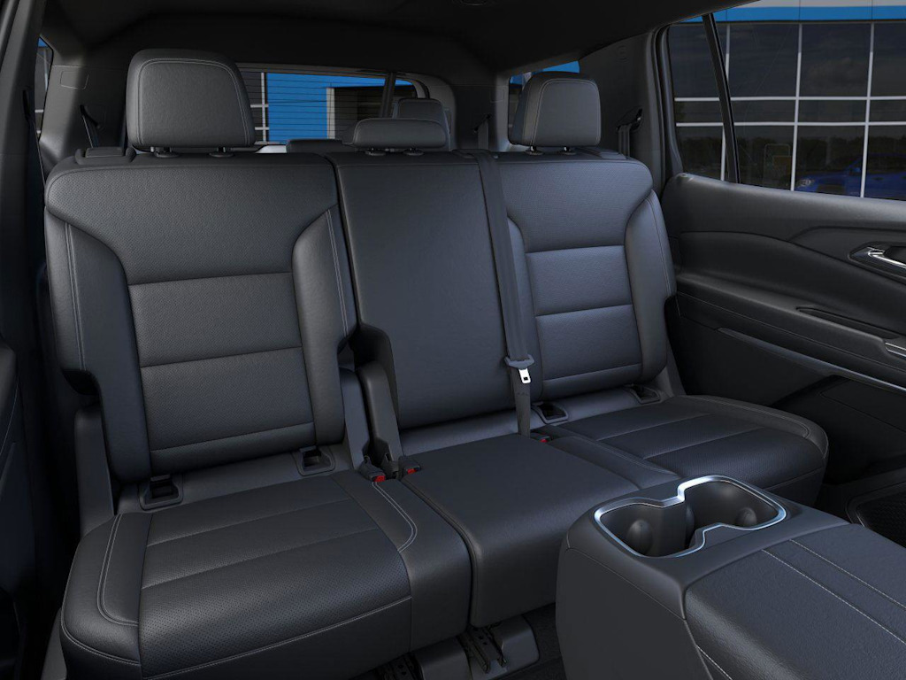 2025 Chevrolet Traverse LT 8