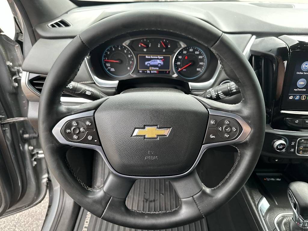 Thumbnail: 2023 Chevrolet Traverse - 10