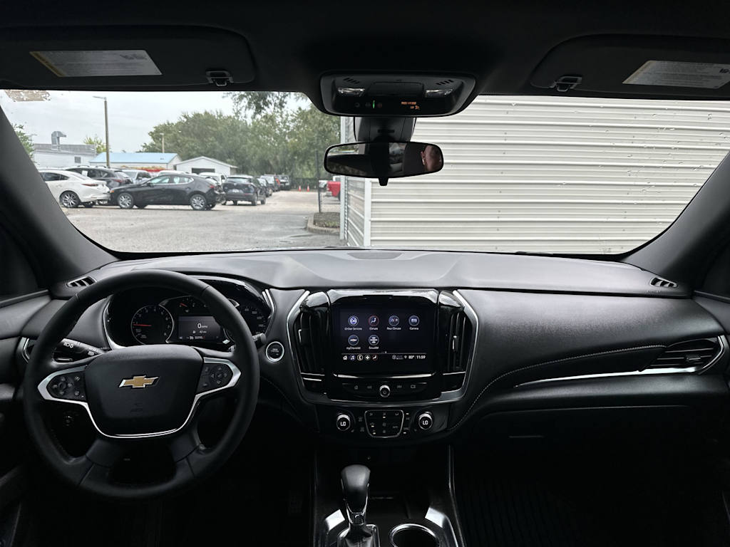 Thumbnail: 2023 Chevrolet Traverse - 2