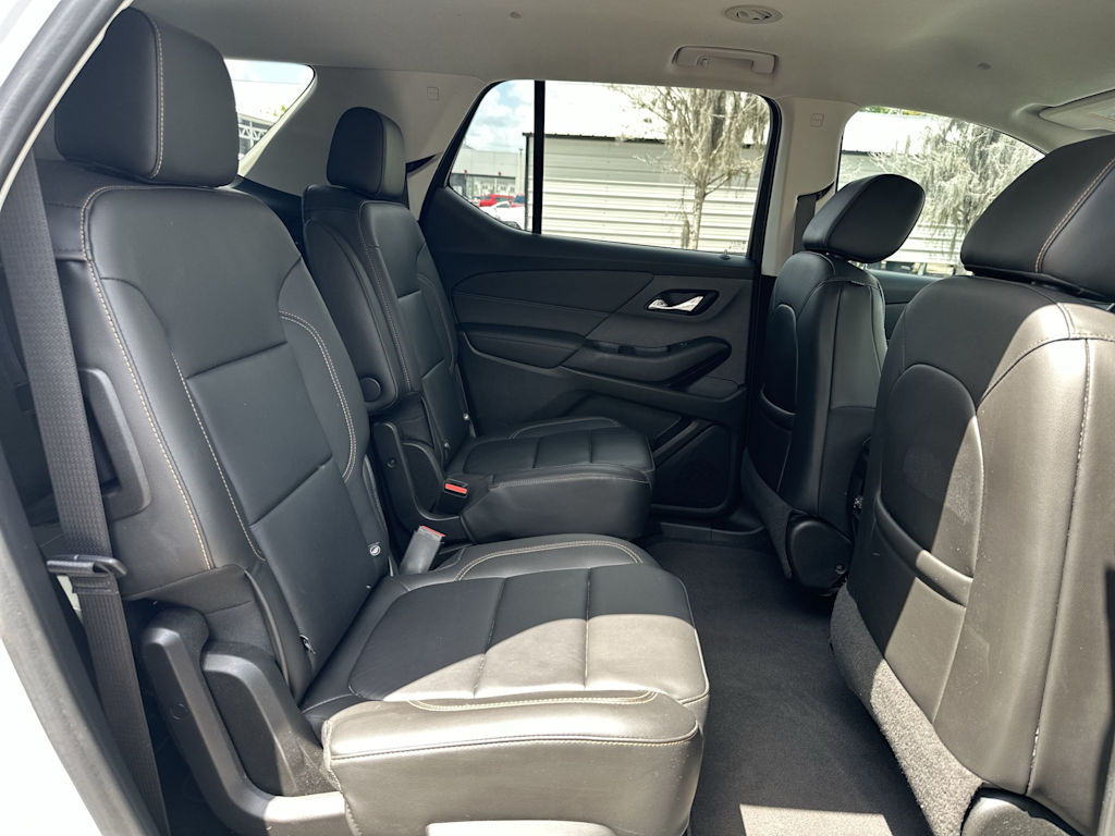 Thumbnail: 2020 Chevrolet Traverse - 25