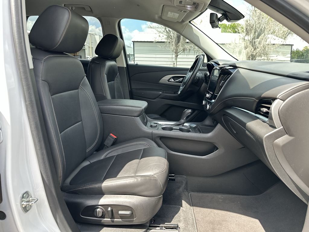 Thumbnail: 2020 Chevrolet Traverse - 26