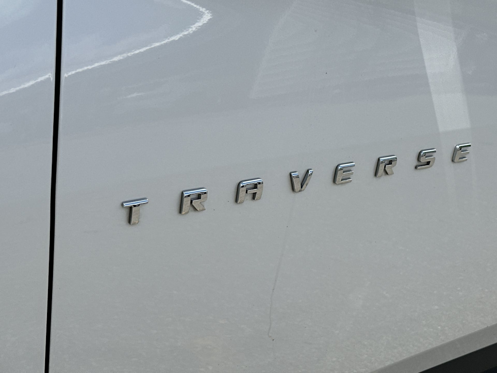 Thumbnail: 2020 Chevrolet Traverse - 23