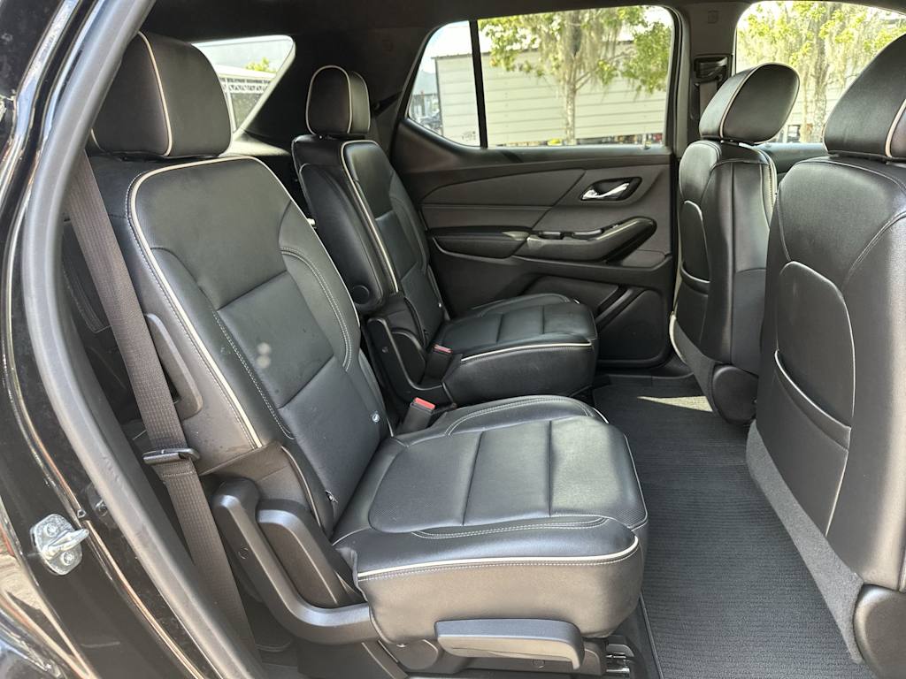 Thumbnail: 2022 Chevrolet Traverse - 25