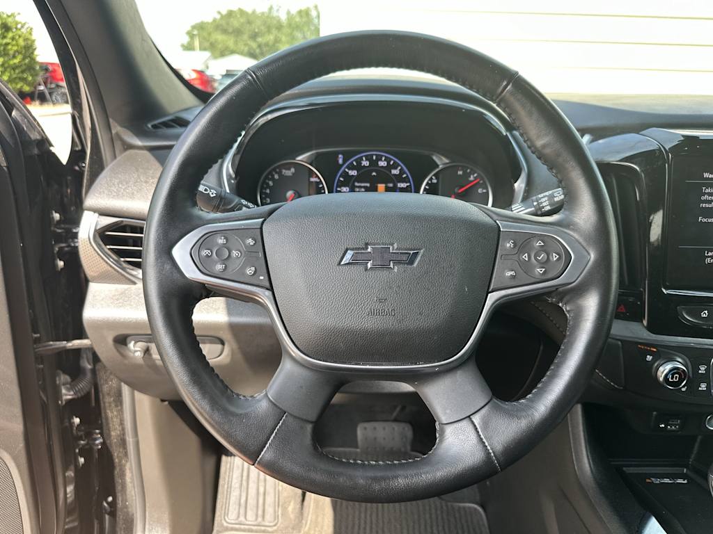 Thumbnail: 2022 Chevrolet Traverse - 10