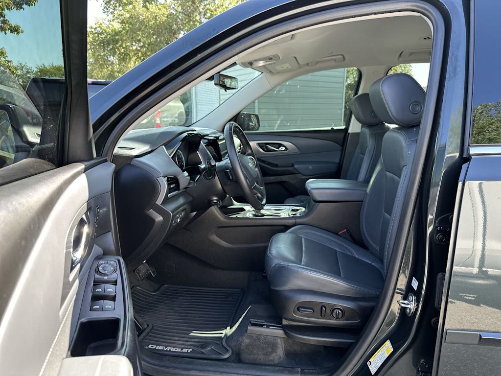 Thumbnail: 2020 Chevrolet Traverse - 10