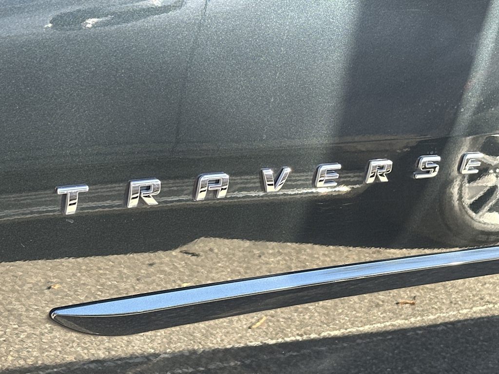 Thumbnail: 2020 Chevrolet Traverse - 23