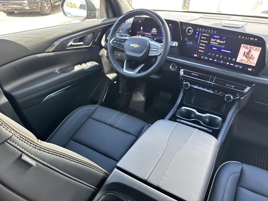 2025 Chevrolet Traverse High Country 9