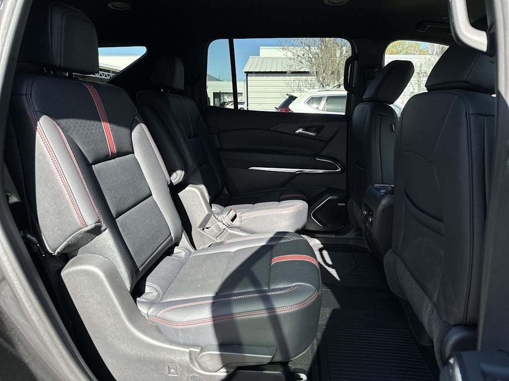 Thumbnail: 2026 Chevrolet Traverse - 24