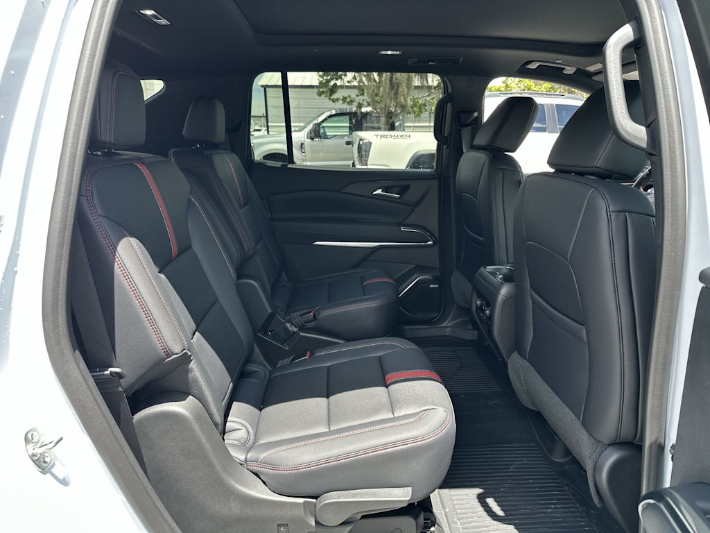 Thumbnail: 2026 Chevrolet Traverse - 25