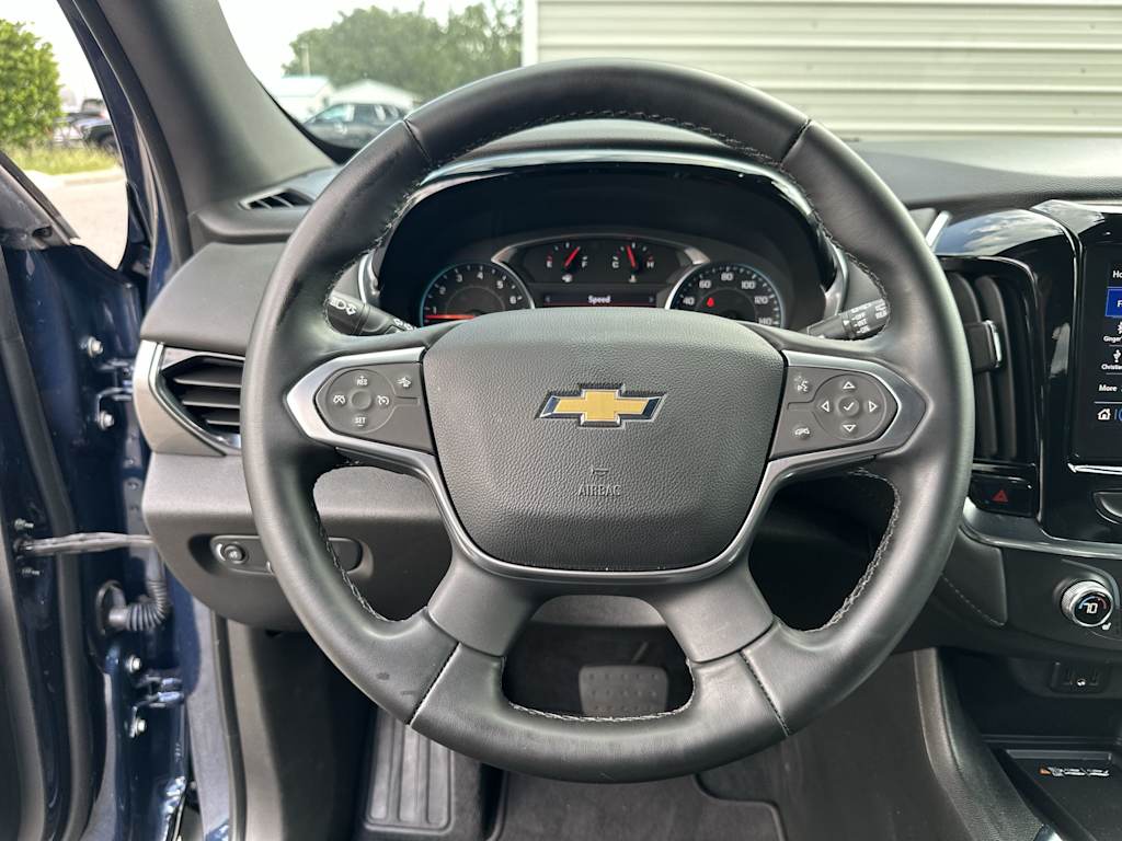 Thumbnail: 2023 Chevrolet Traverse - 10