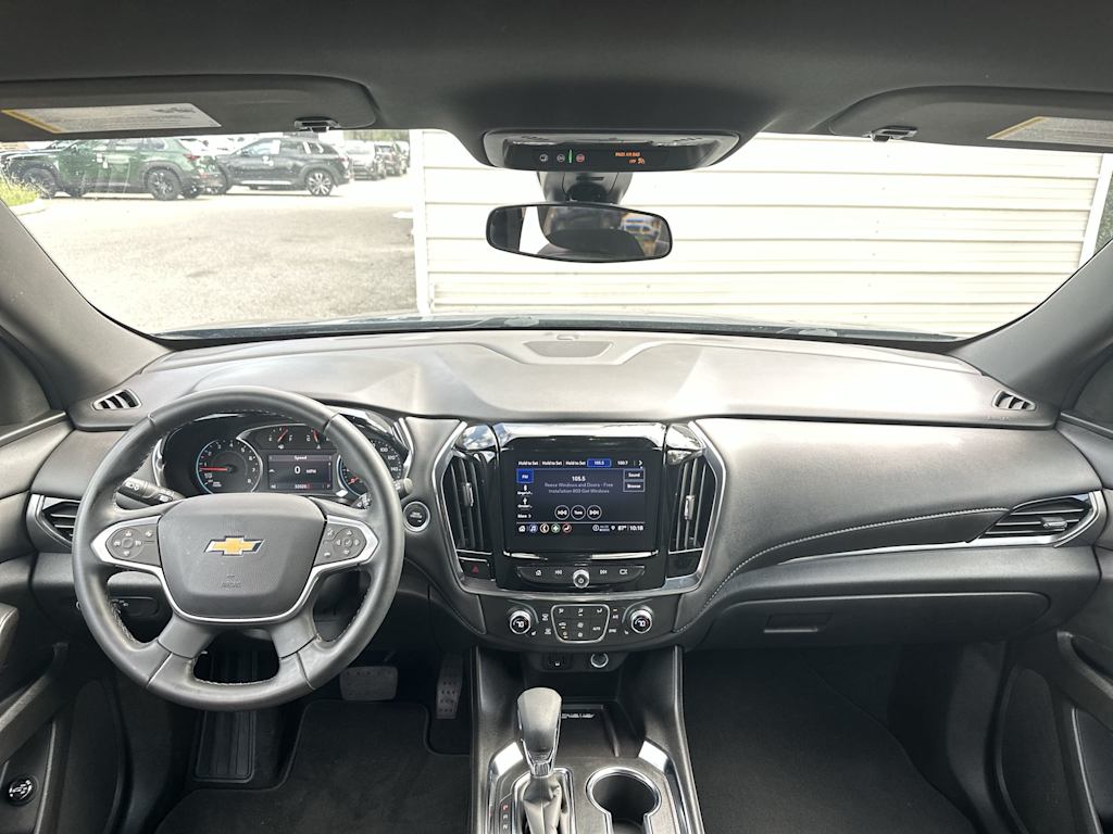 Thumbnail: 2023 Chevrolet Traverse - 2