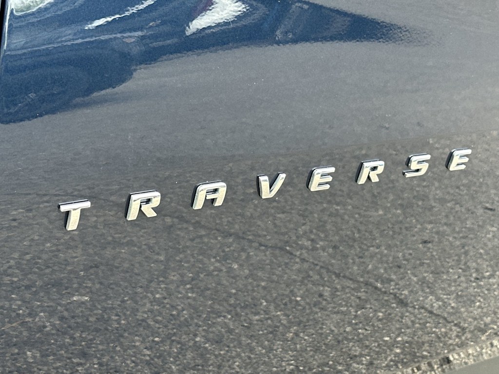 Thumbnail: 2023 Chevrolet Traverse - 7