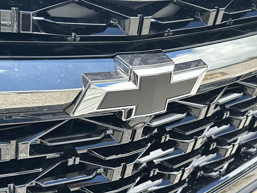 Thumbnail: 2027 Chevrolet Traverse - 8