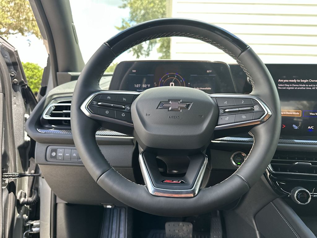 Thumbnail: 2027 Chevrolet Traverse - 9