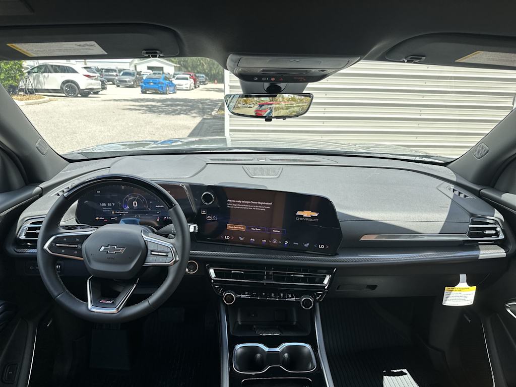 Thumbnail: 2027 Chevrolet Traverse - 2