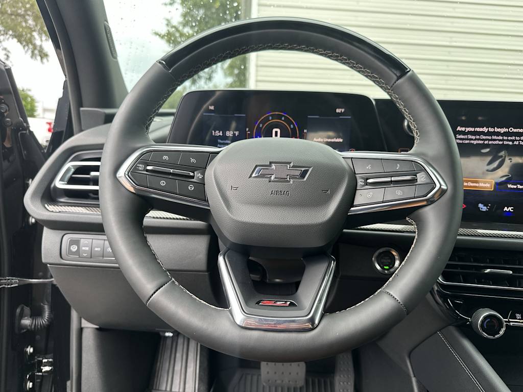 Thumbnail: 2027 Chevrolet Traverse - 9
