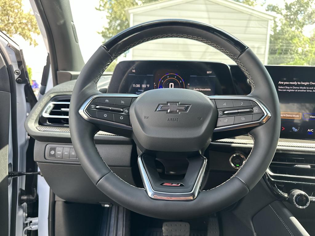 Thumbnail: 2027 Chevrolet Traverse - 10