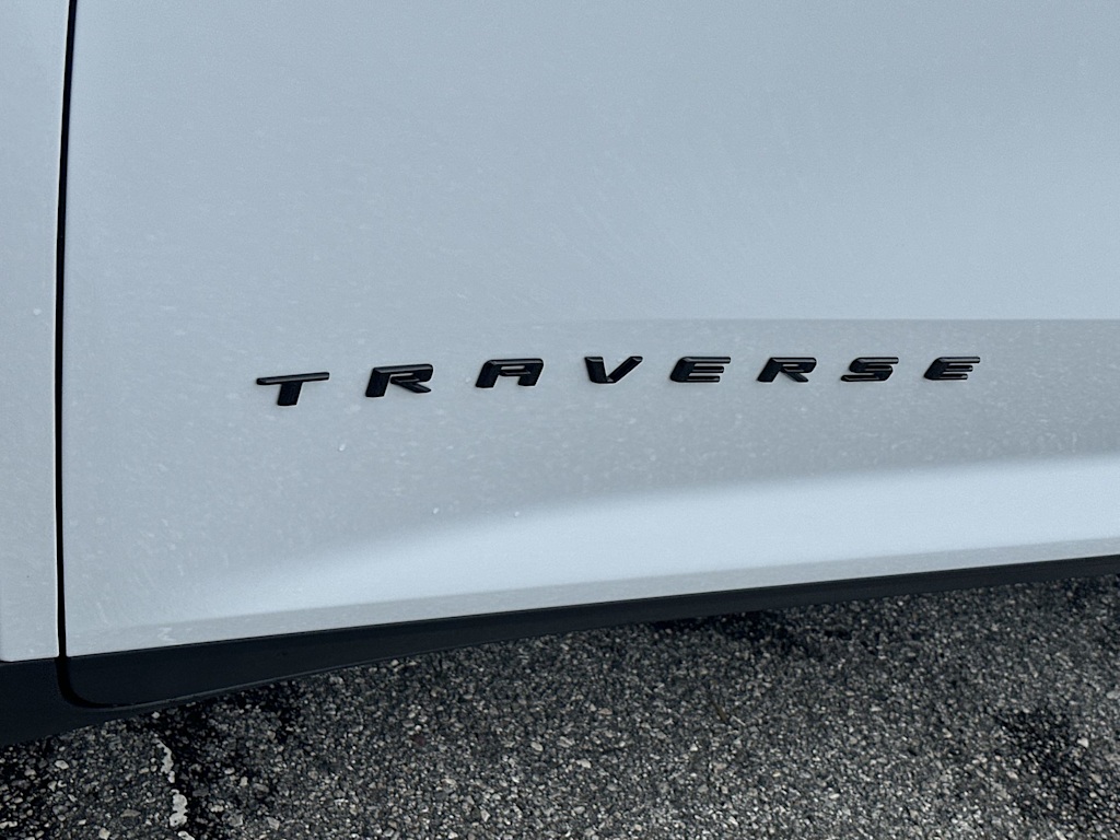 Thumbnail: 2027 Chevrolet Traverse - 6