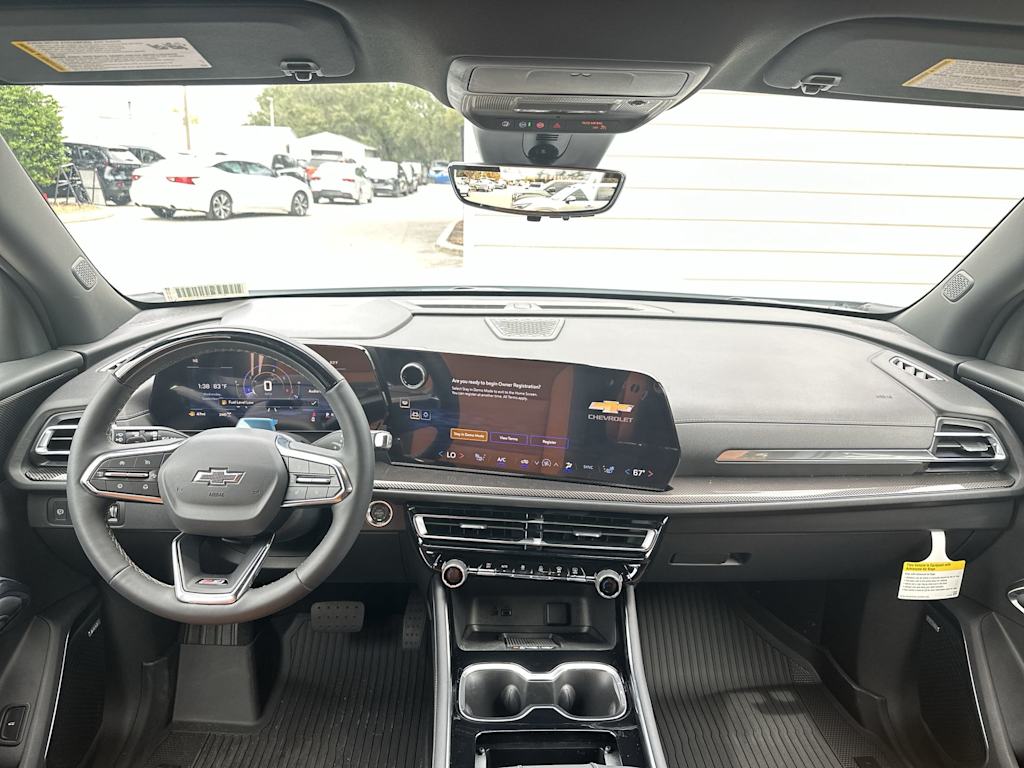 Thumbnail: 2027 Chevrolet Traverse - 2