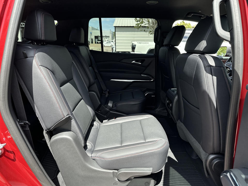 Thumbnail: 2026 Chevrolet Traverse - 24