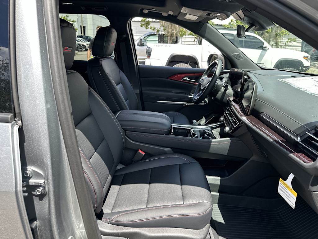 Thumbnail: 2026 Chevrolet Traverse - 26